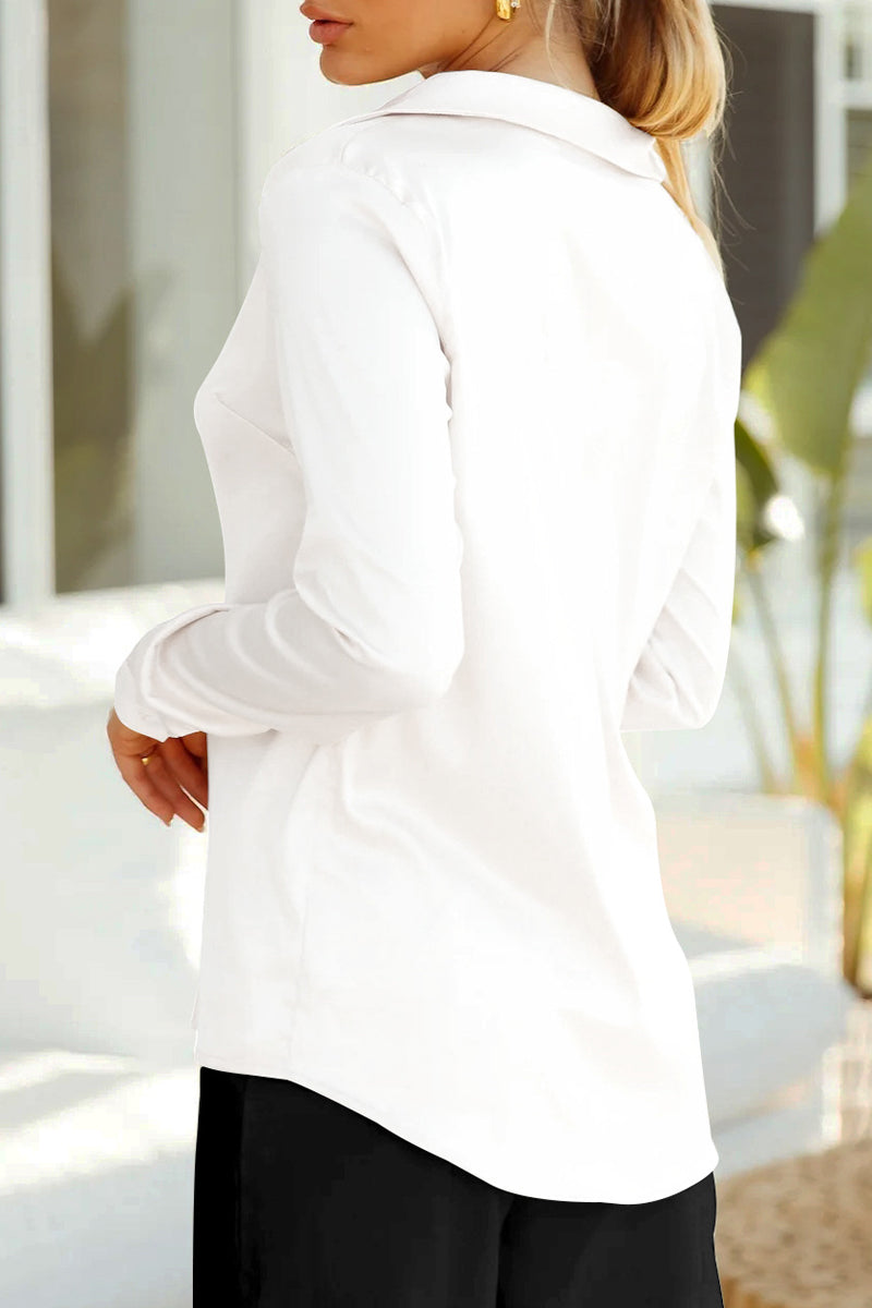 Well Tailored Top with a Graceful Silhouette