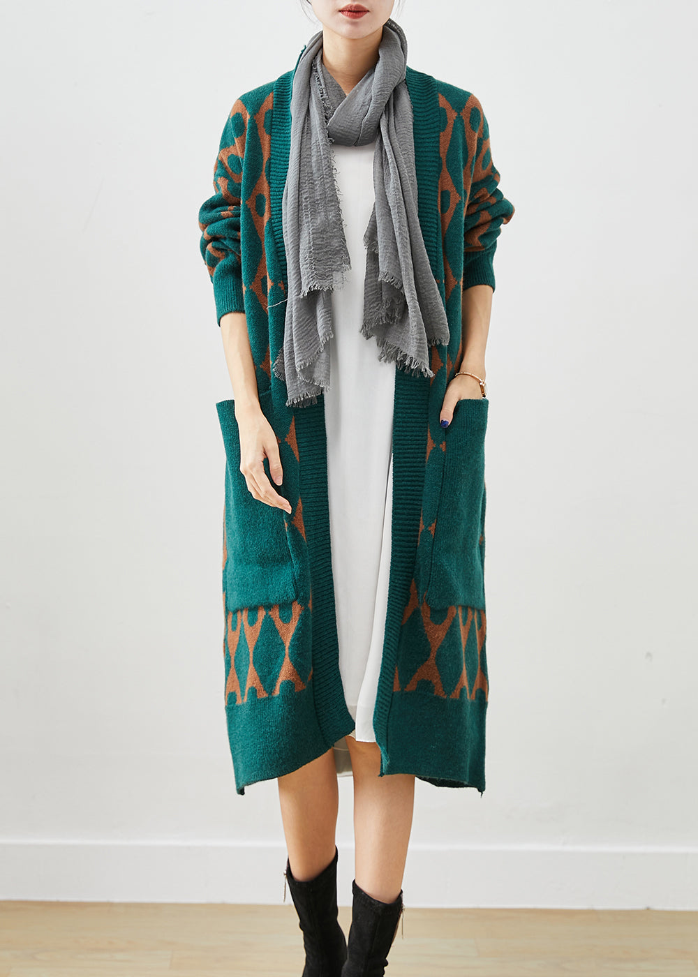 Beautifully Finished Cardigan in a Timeless Design