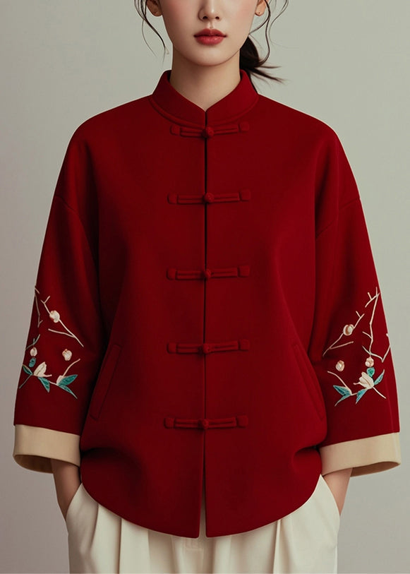 Elegantly Styled Coat for Everyday Wear