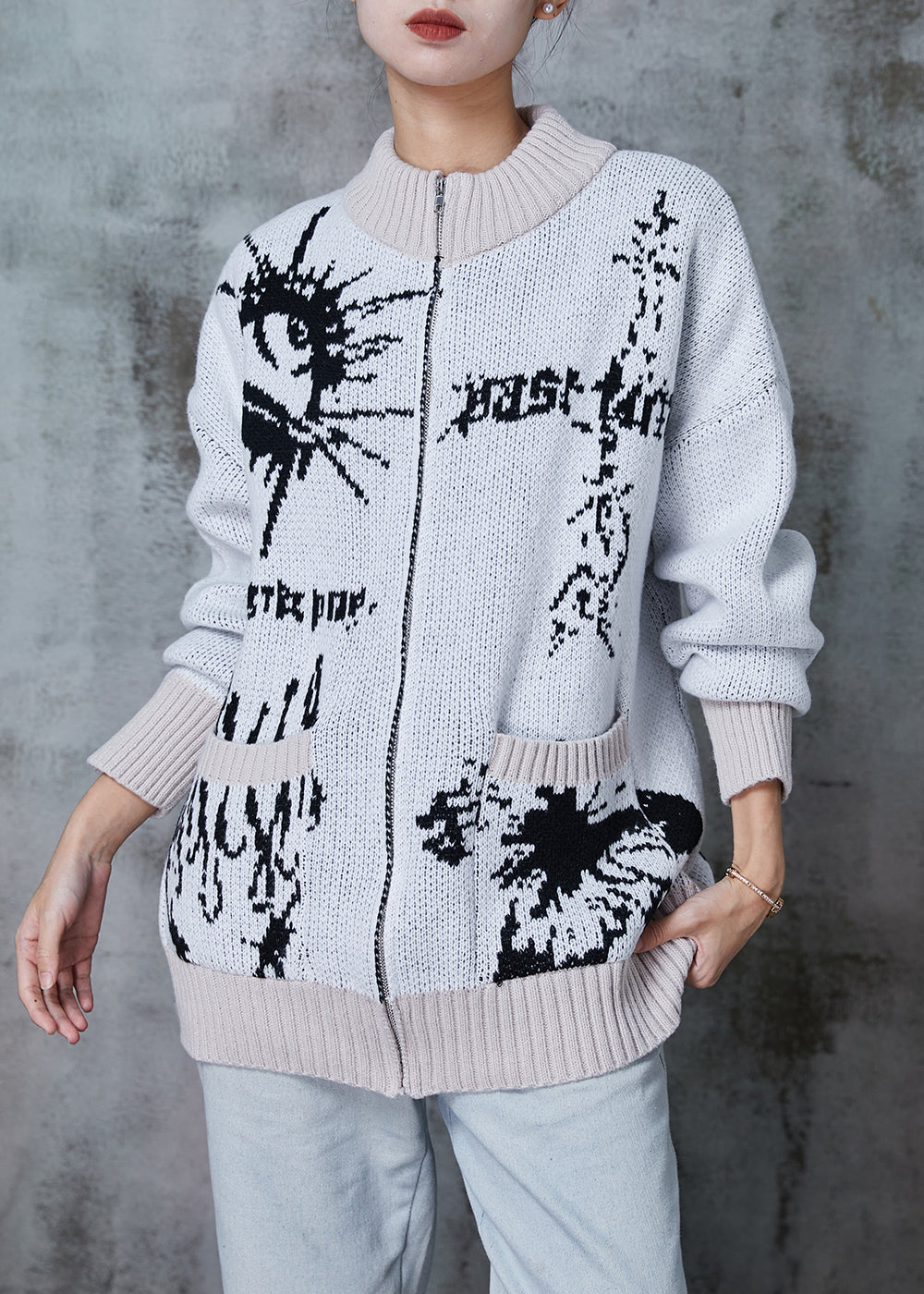 Elegantly Styled Cardigan for Everyday Wear