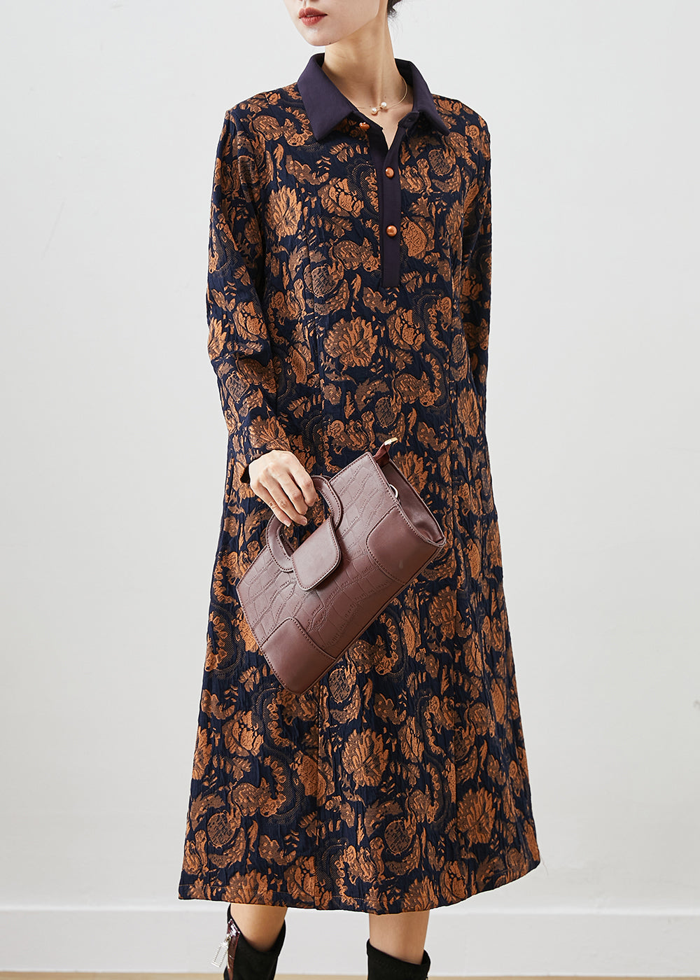 Gracefully Styled Dress for Any Occasion