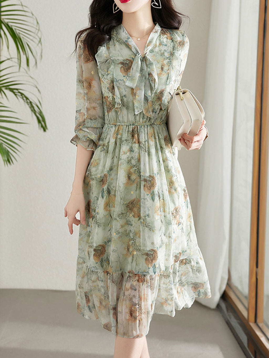 Sophisticated Dress with a Clean Classic Look
