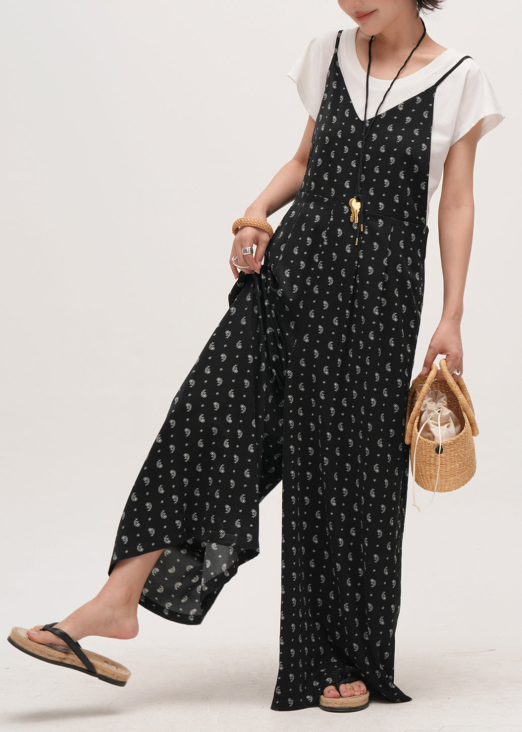 Sophisticated Garment with a Clean Classic Look