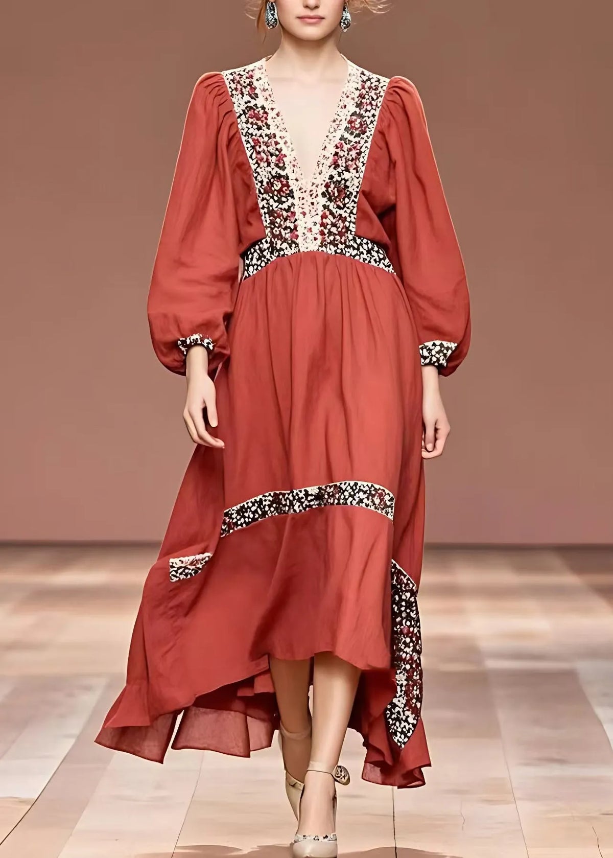 Classic Vintage & Enduringly Stylish Dress