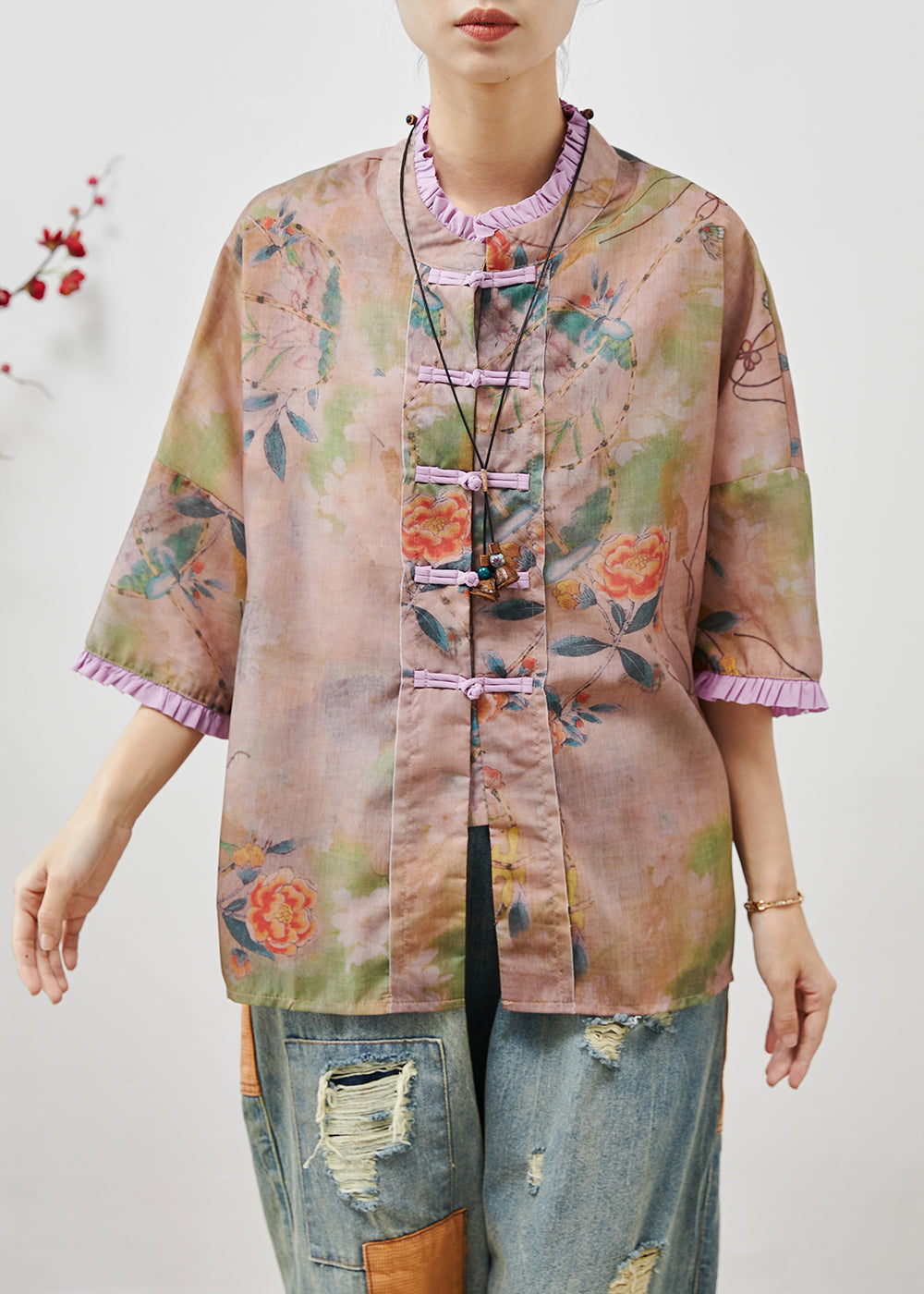 Sophisticated Blouse with a Clean Classic Look