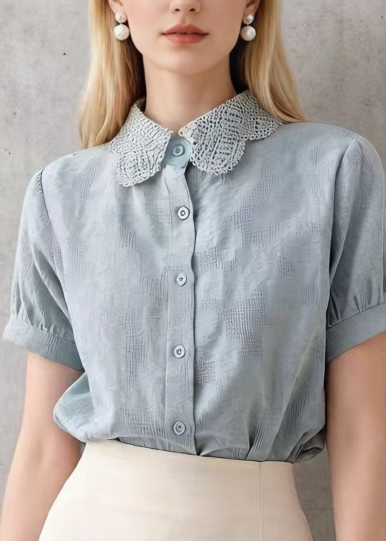 Elegantly Styled Blouse for Everyday Wear