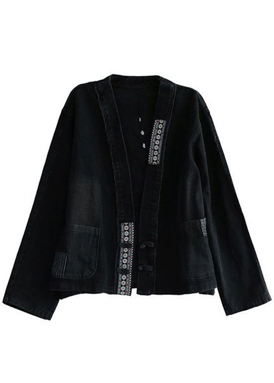 Elegantly Styled Coat for Everyday Wear