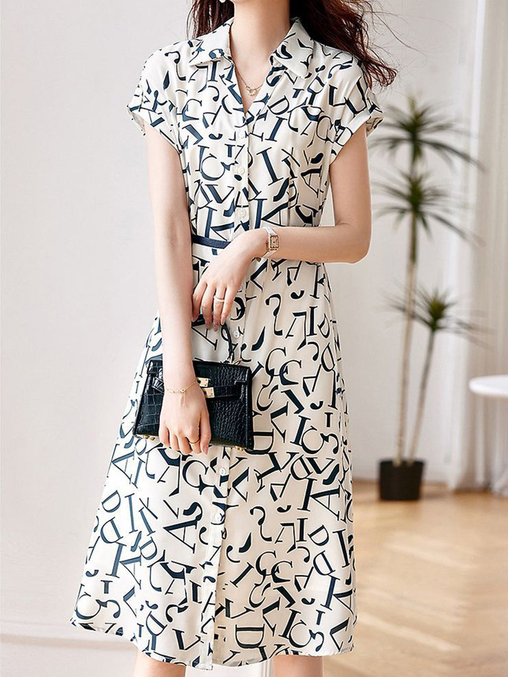 Gracefully Styled Dress for Any Occasion
