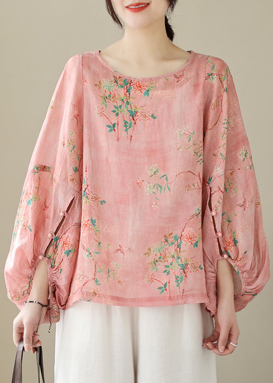 Well Tailored Top with a Graceful Silhouette