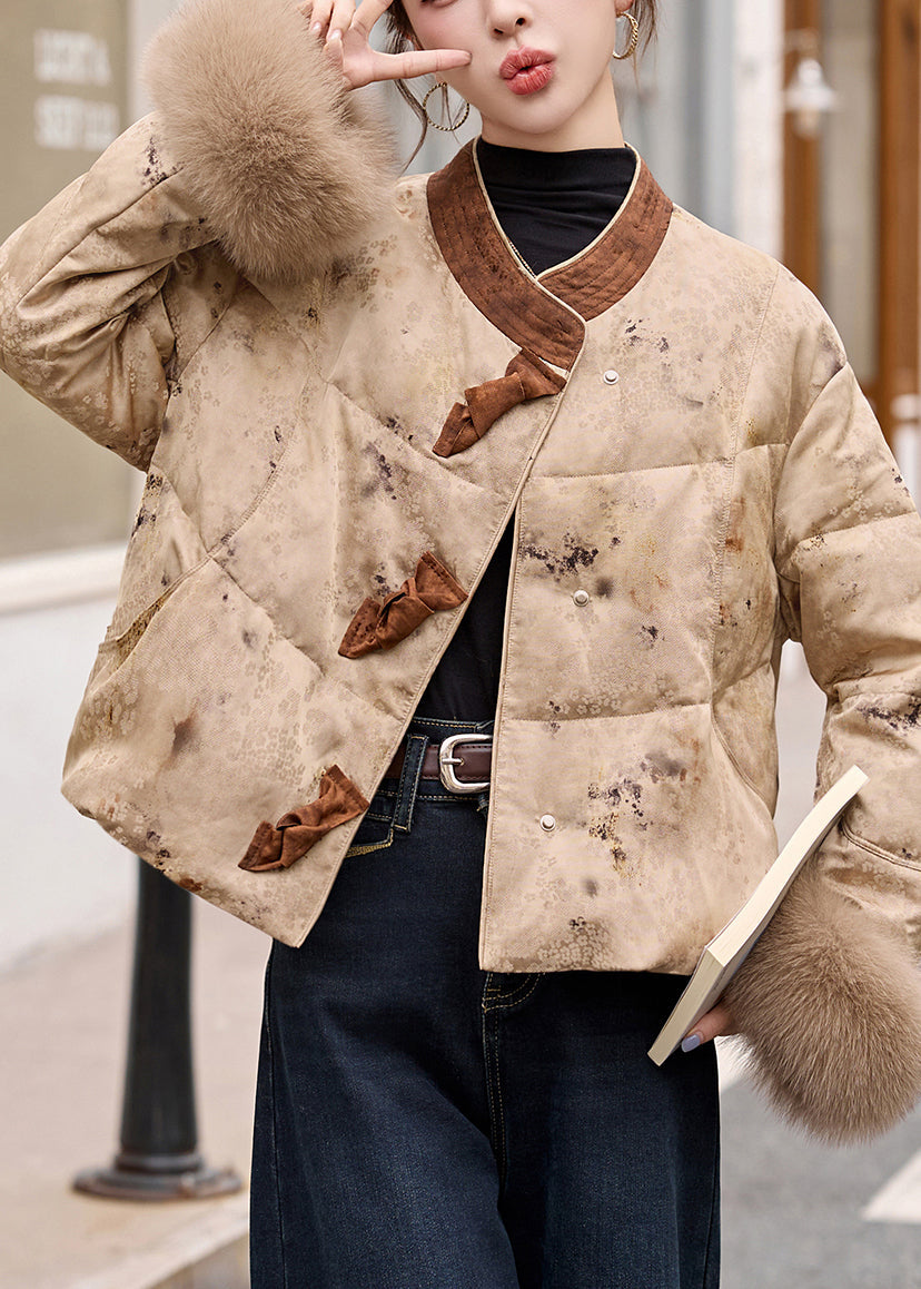 Sophisticated Coat with a Clean Classic Look