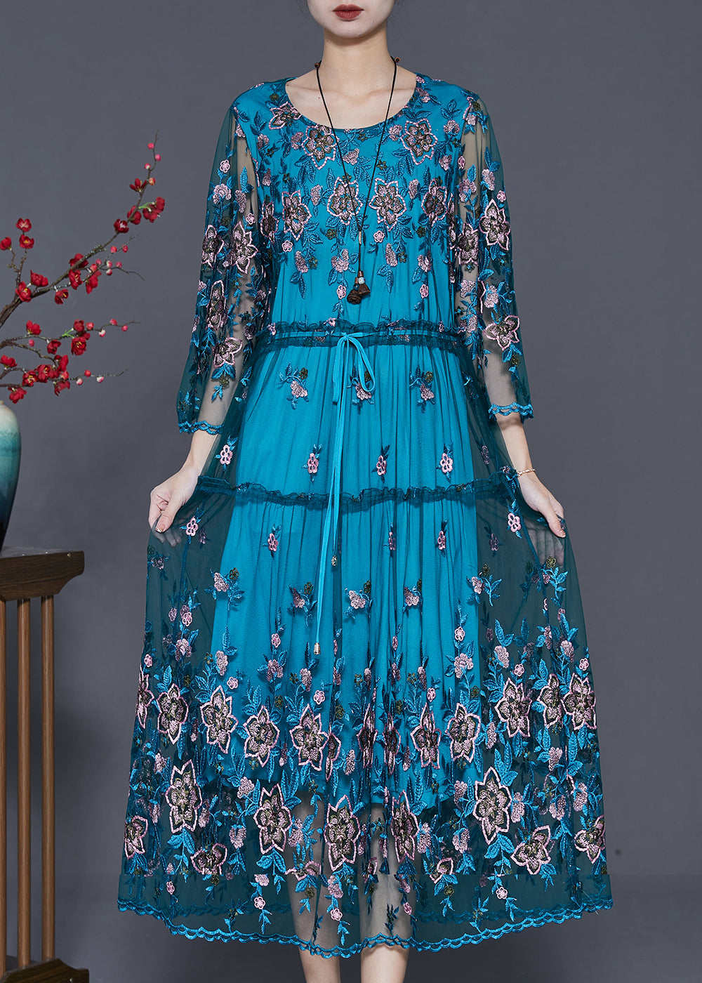 Classic Vintage Dress with a Flattering Fit
