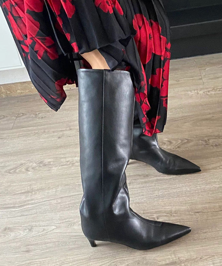 Graceful Orthopedic Boots for Modern Look