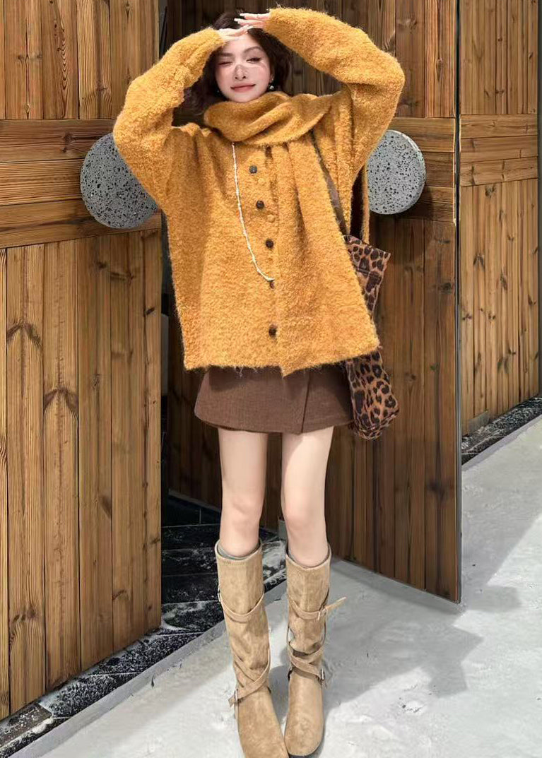 Classic Vintage Cardigan with a Flattering Fit