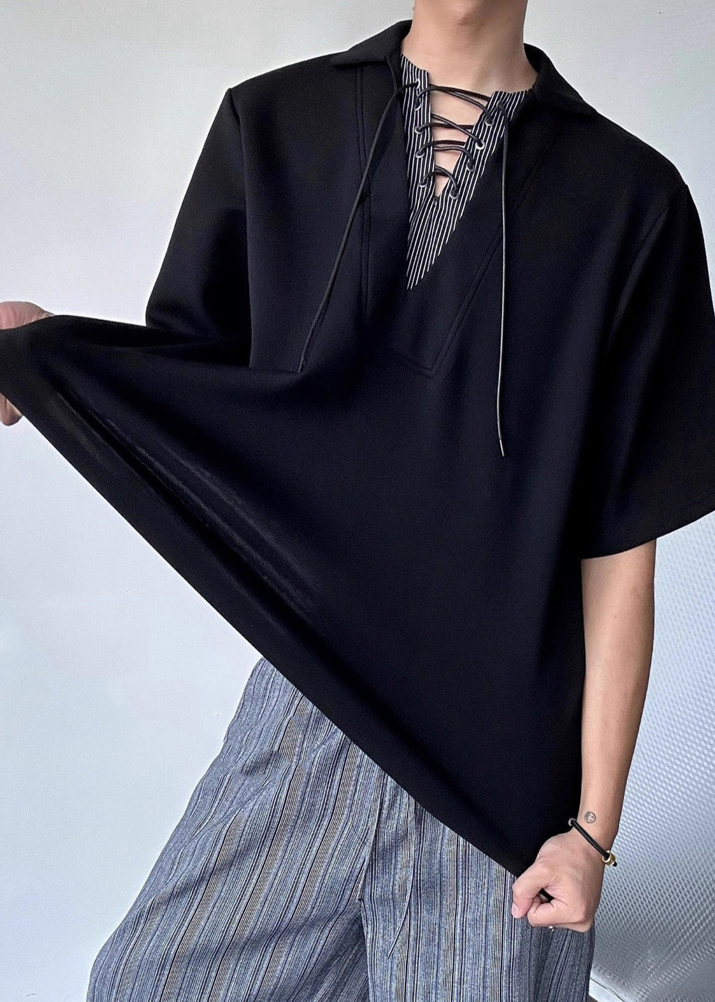 Well Tailored Shirt with a Graceful Silhouette