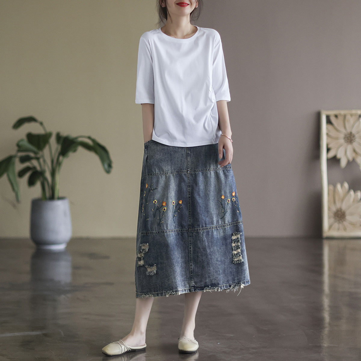 Effortlessly Elegant Garment with a Timeless Design