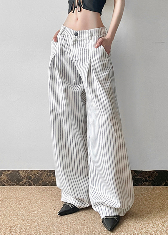 Classic Vintage Pants with a Flattering Fit