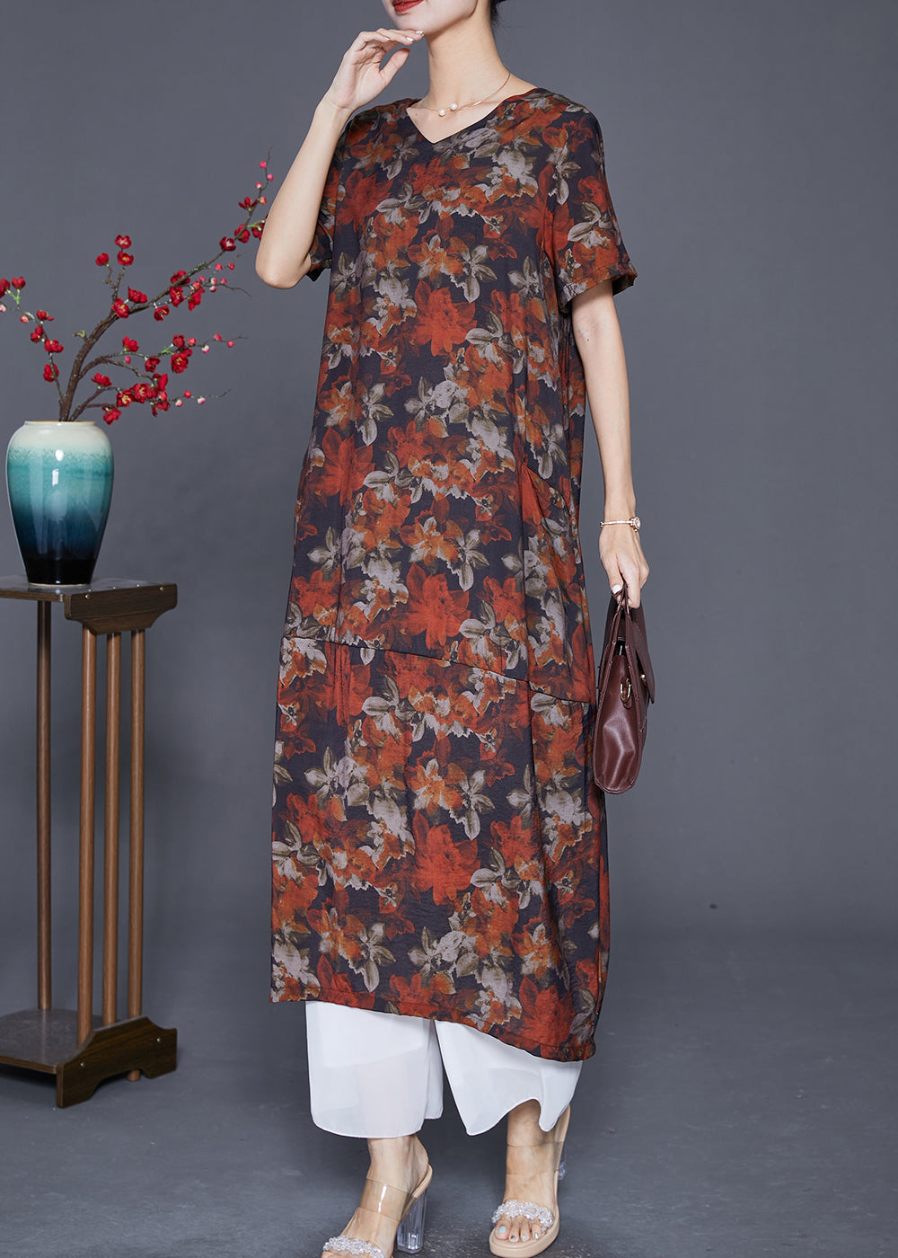 Well Tailored Dress with a Graceful Silhouette