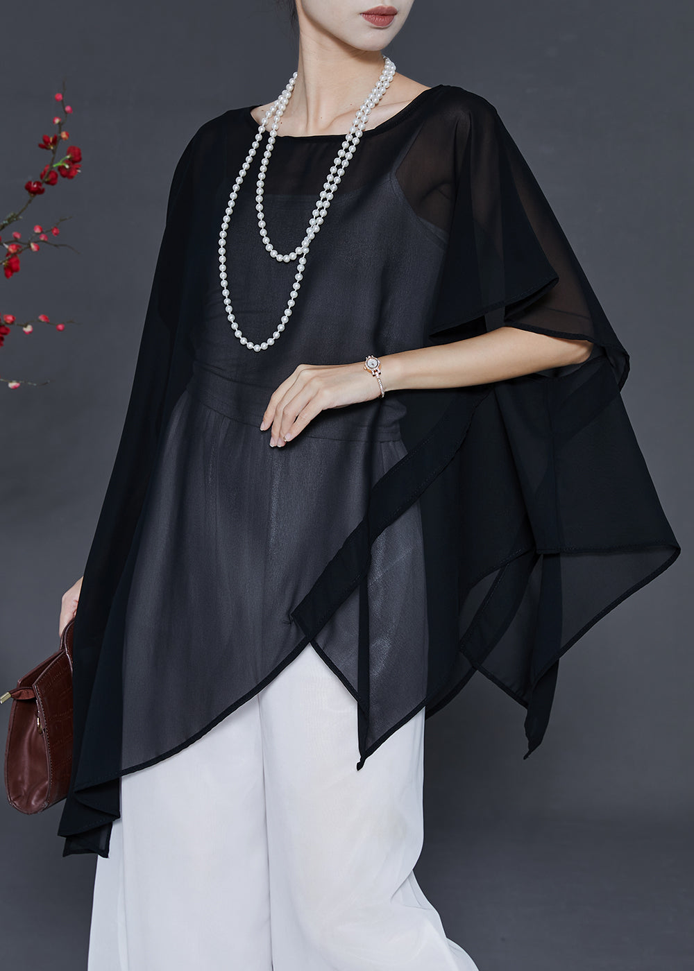 Beautifully Finished Top in a Timeless Design
