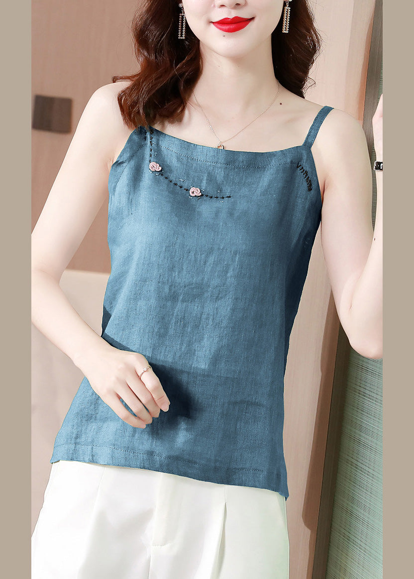 A Vintage Style Top with Delicate Timeless Details