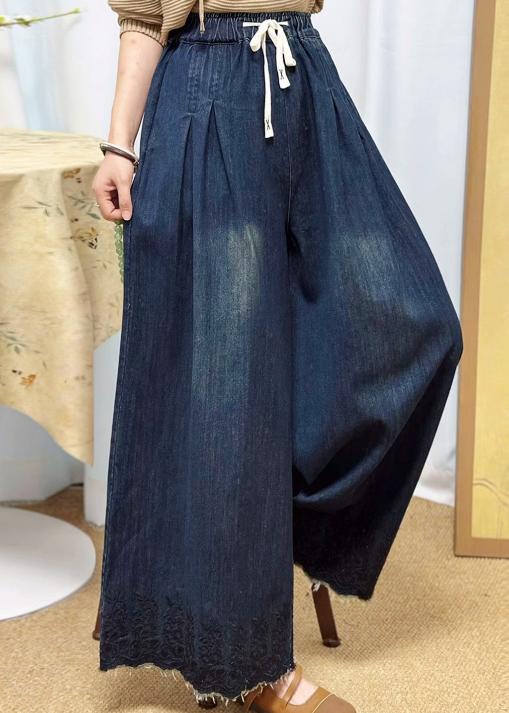 Classic Vintage Pants with a Flattering Fit