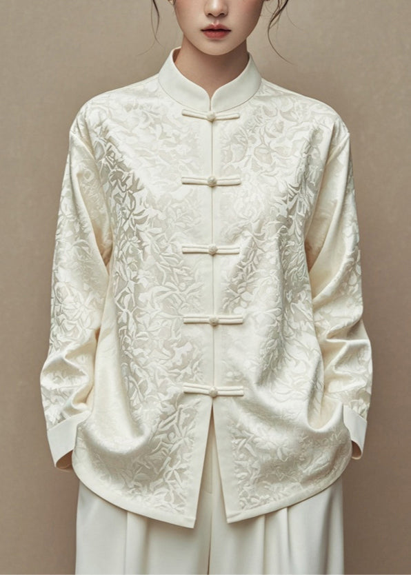Classic Vintage Coat with a Flattering Fit