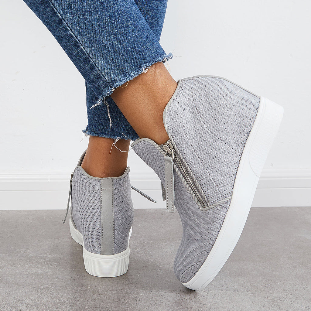 Classic Orthopedic Sneakers with Timeless Style
