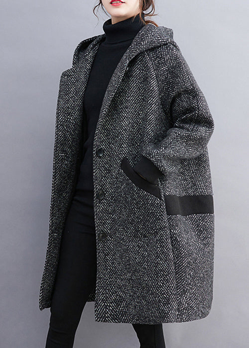 Gracefully Styled Coat for Any Occasion