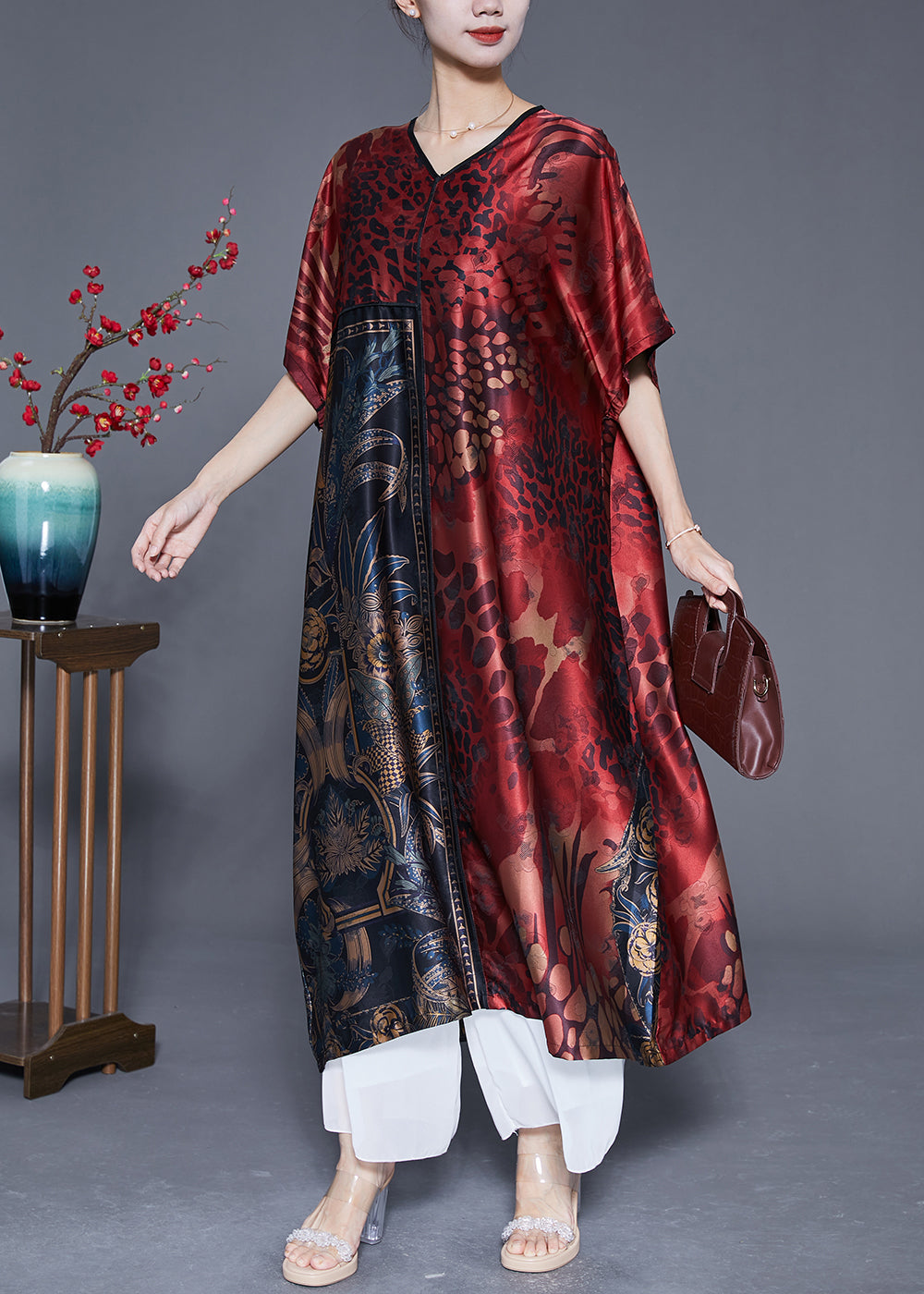 Well Tailored Dress with a Graceful Silhouette