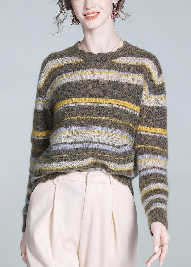 Gracefully Styled Sweater for Any Occasion
