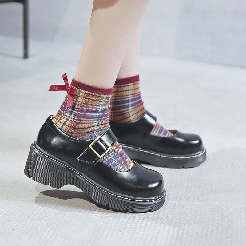 Graceful Orthopedic Shoes for Modern Look