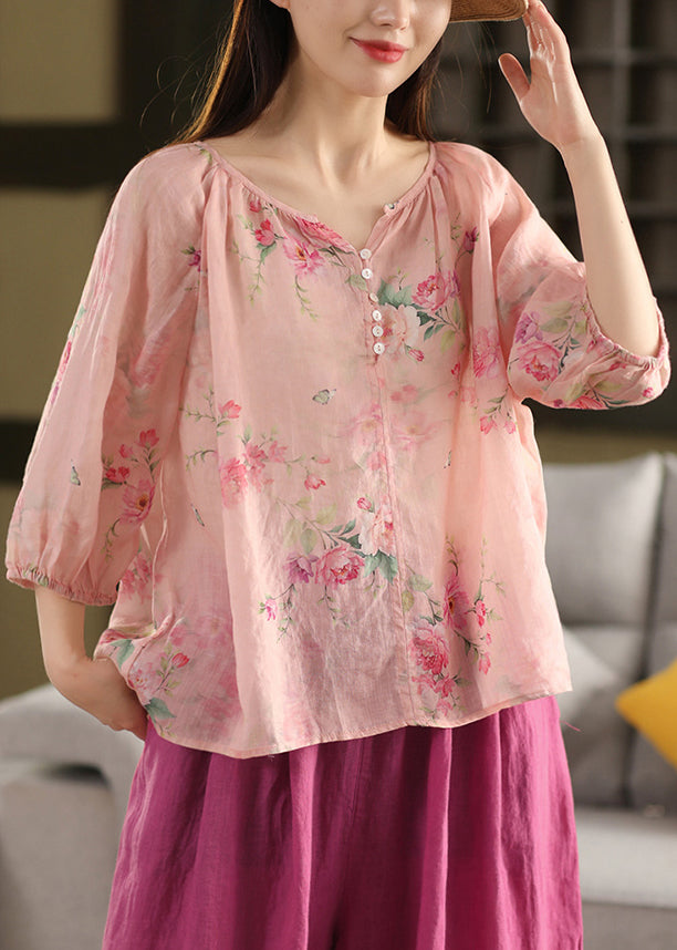 Beautifully Crafted Blouse in a Classic Style