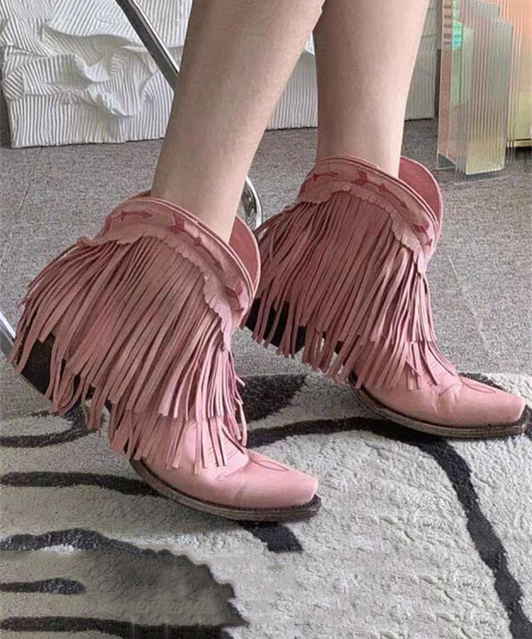 Graceful Orthopedic Boots for Modern Look