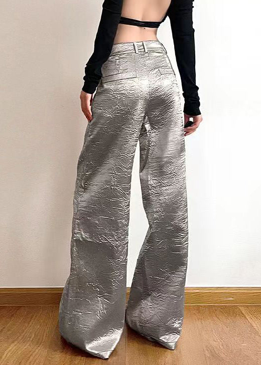 Well Tailored Pants with a Graceful Silhouette