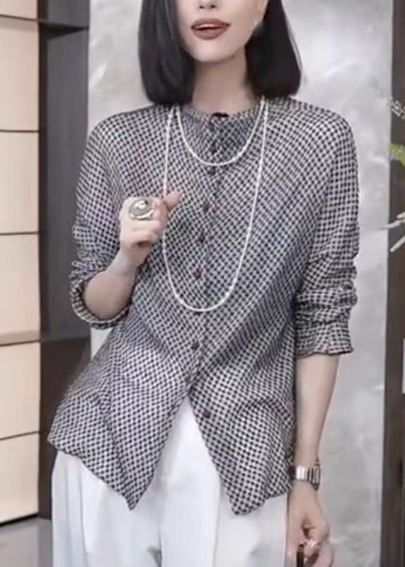 A Vintage Style Top with Delicate Timeless Details