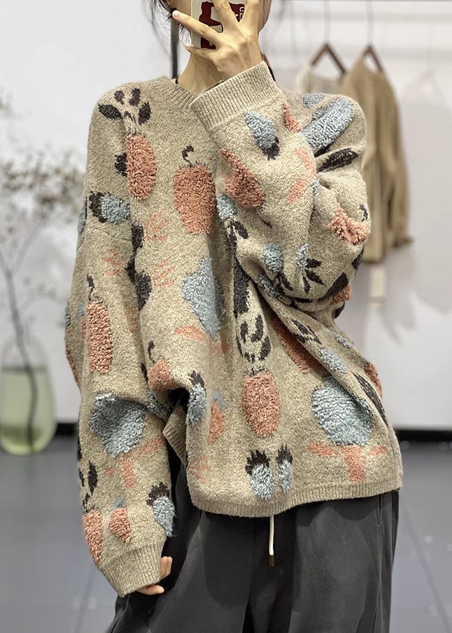 Classic Vintage Sweater with a Flattering Fit