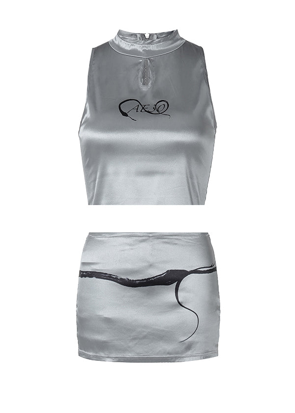 Classic Vintage Garment with a Flattering Fit
