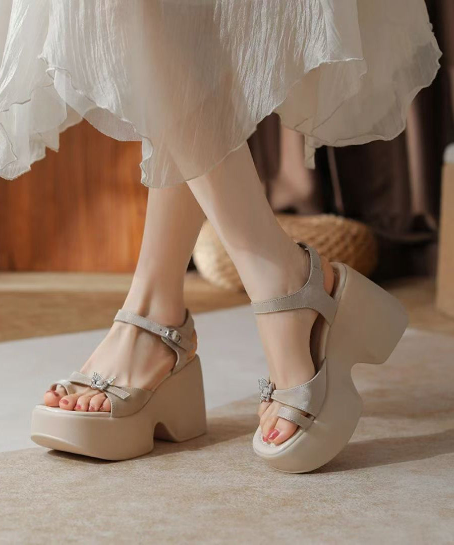 Graceful Orthopedic Sandals for Modern Look