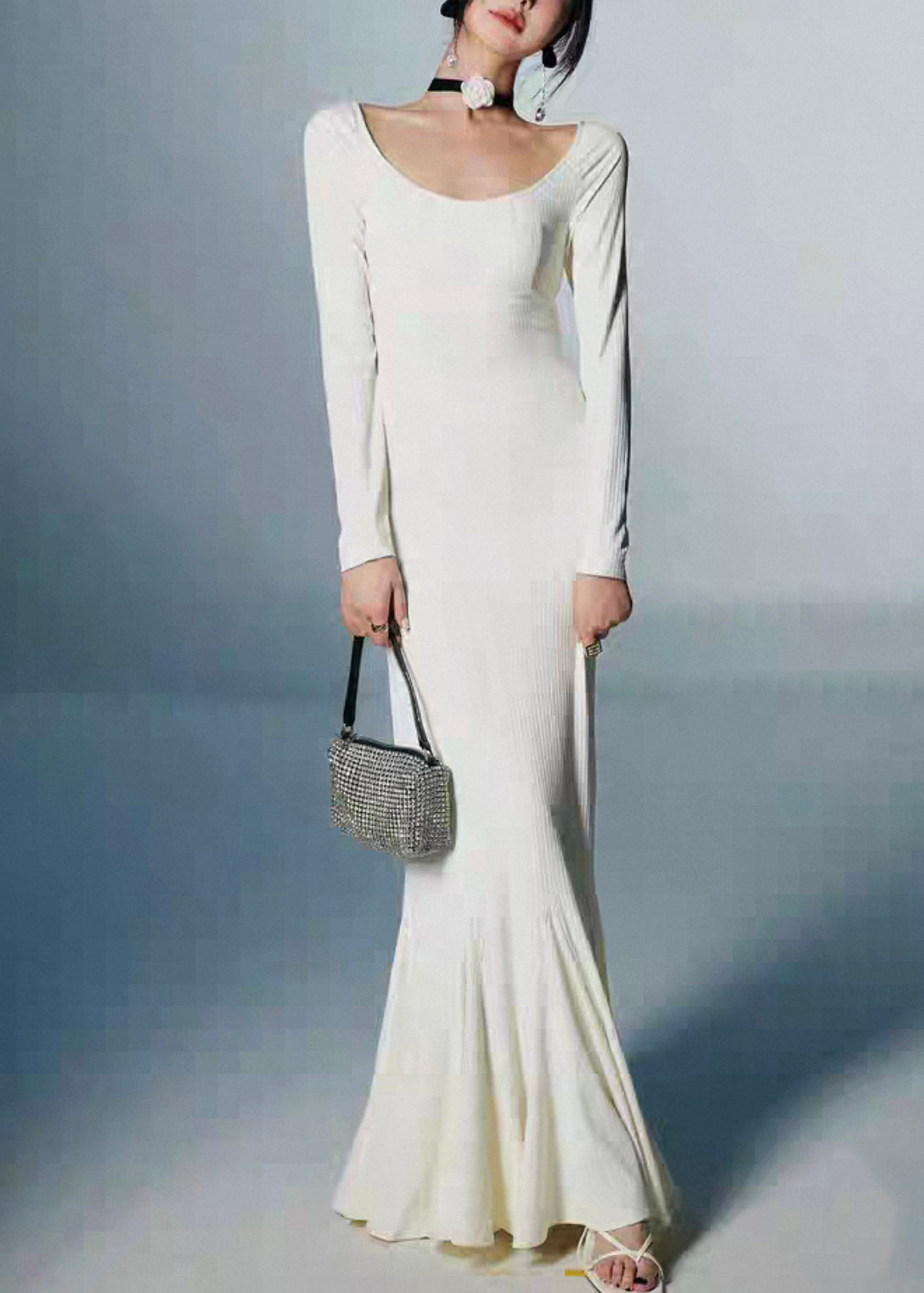Effortlessly Elegant Dress with a Timeless Design
