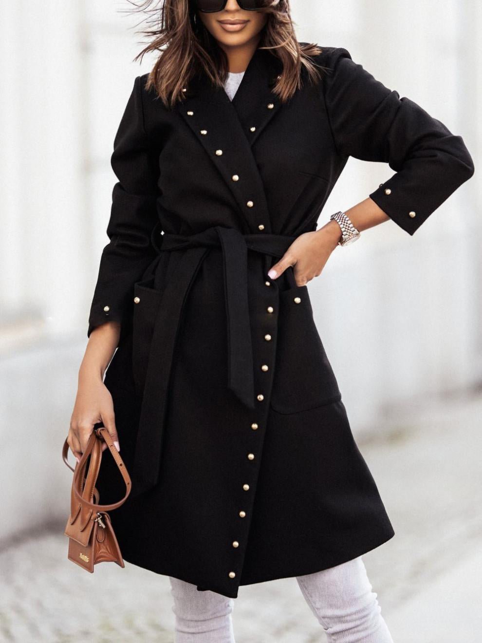 Beautifully Finished Coat in a Timeless Design