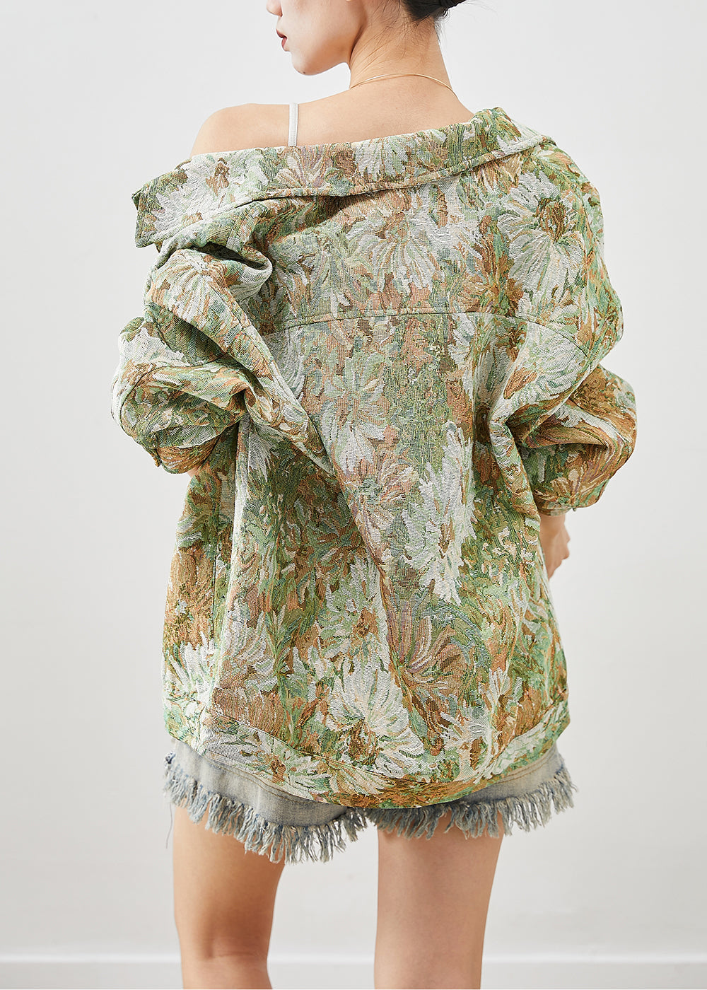 Elegantly Styled Coat for Everyday Wear