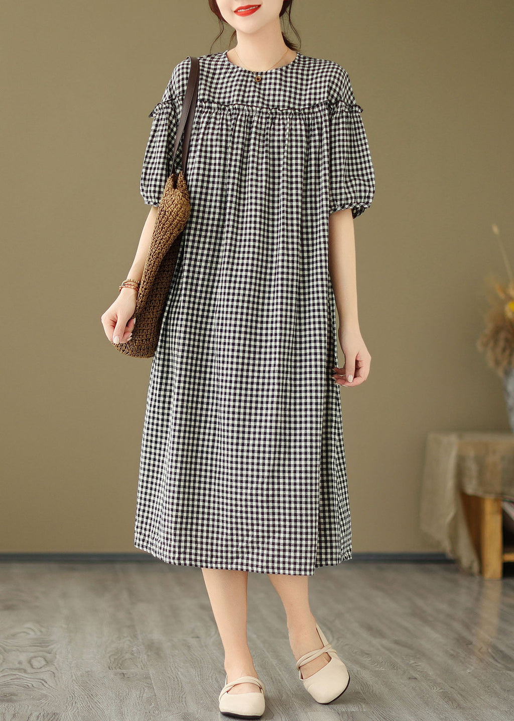 Beautifully Crafted Dress in a Classic Style