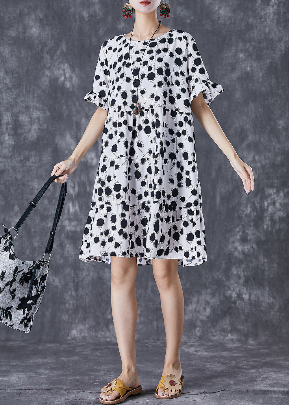 Classic Vintage Dress with a Flattering Fit