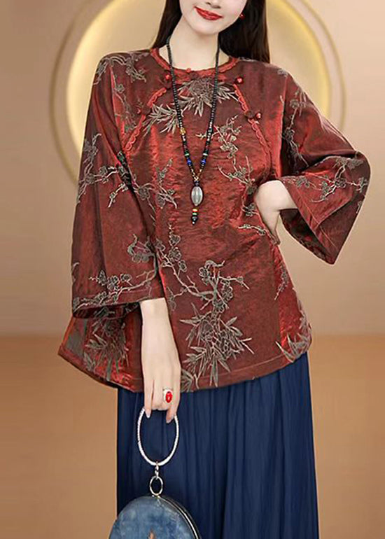 Effortlessly Elegant Top with a Timeless Design