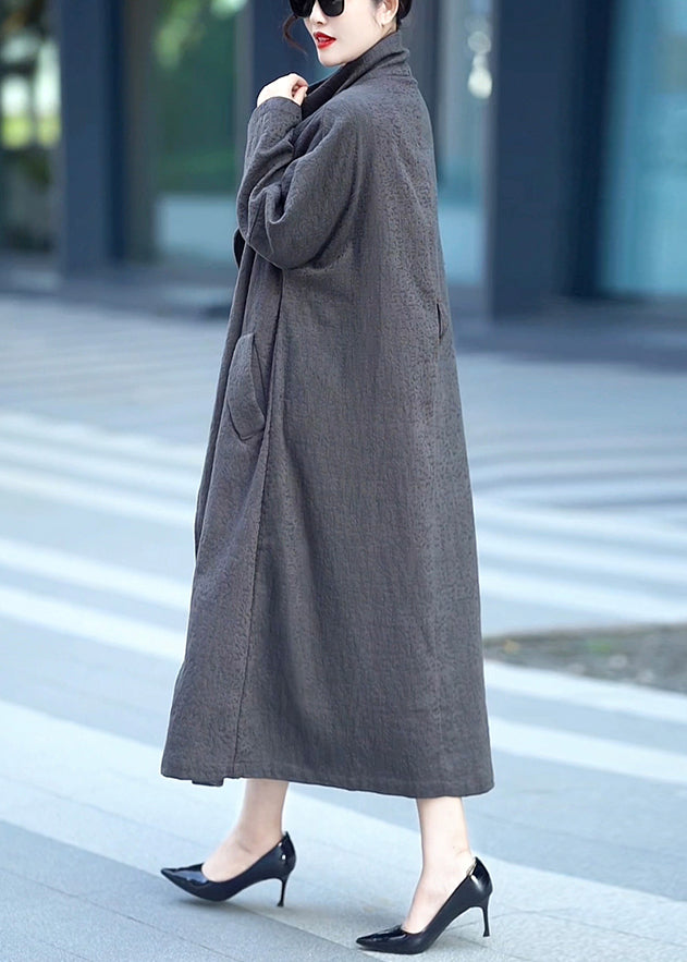 Well Tailored Coat with a Graceful Silhouette