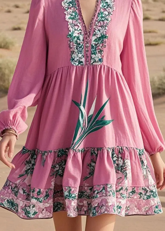 Classic Vintage Dress with a Flattering Fit