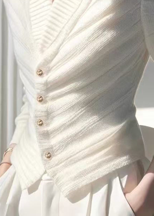 Beautifully Finished Cardigan in a Timeless Design