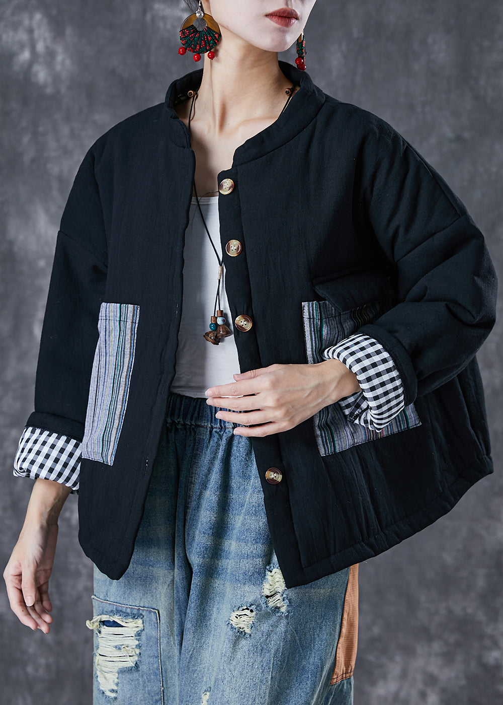 Well Tailored Jacket with a Graceful Silhouette