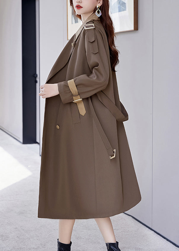 Well Tailored Coat with a Graceful Silhouette