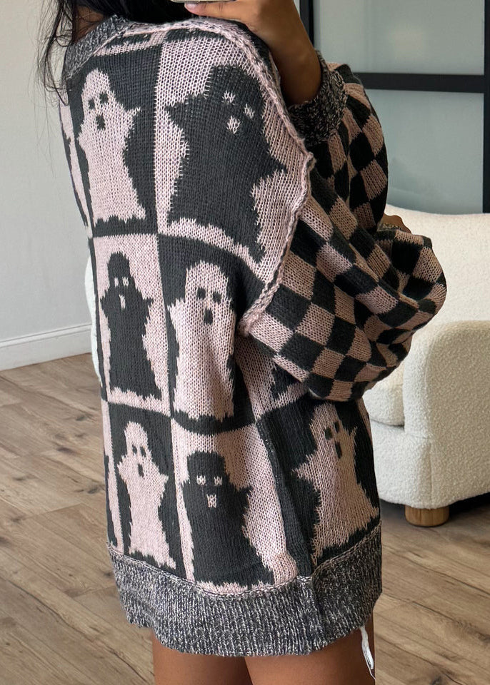 Classic Vintage Sweater with a Flattering Fit