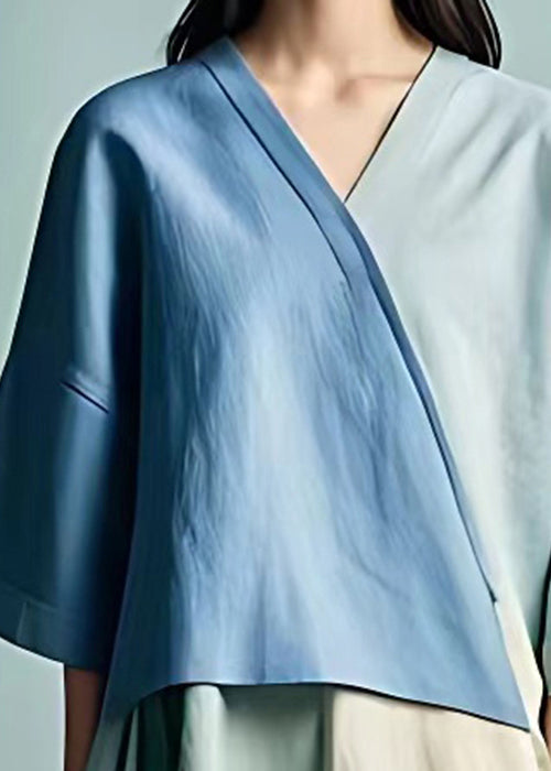 Well Tailored Top with a Graceful Silhouette